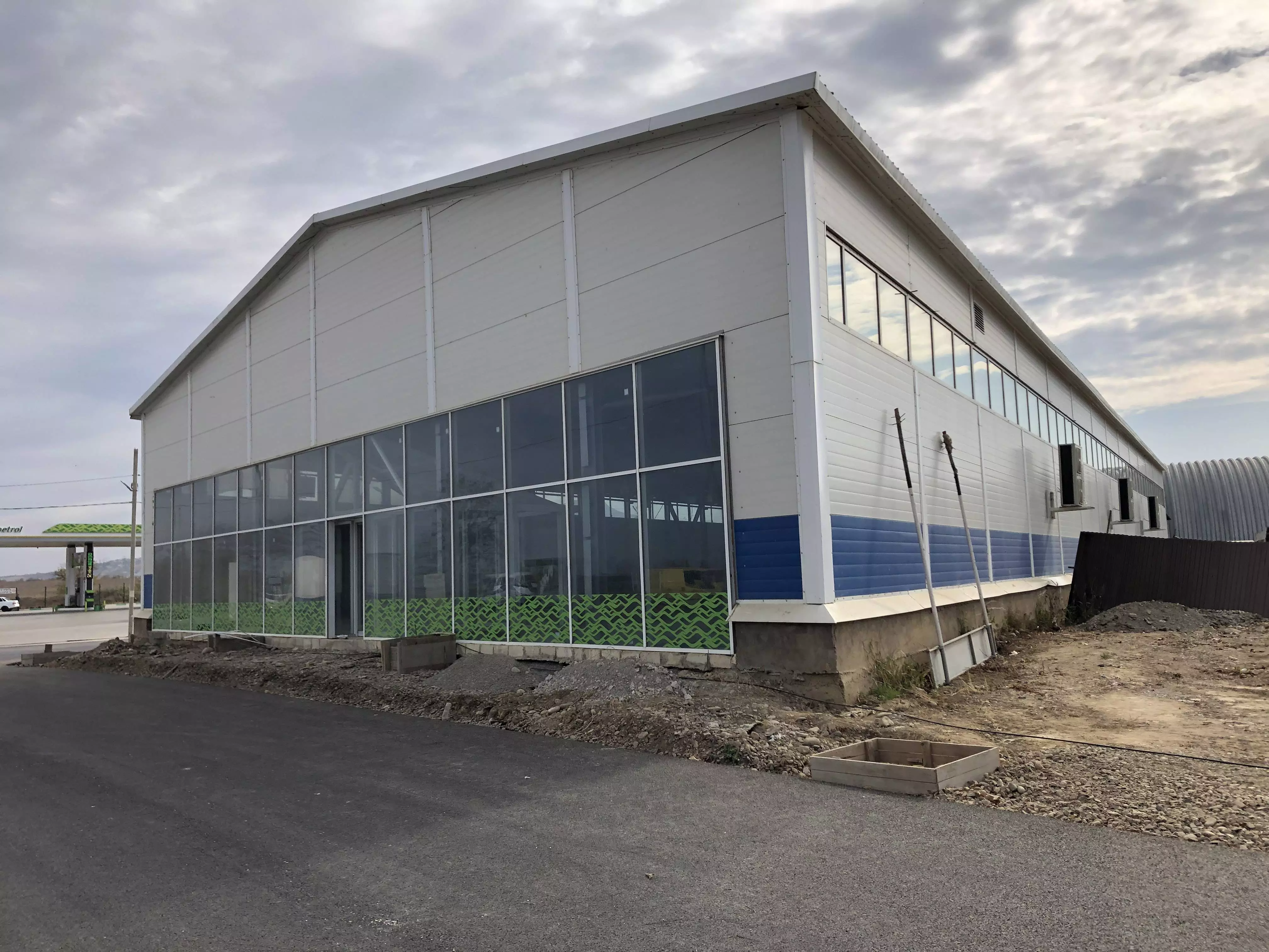 PK VESTA announces the order of a fast-erecting food supermarket 24W х 63L х 6.4H in Dagestanskie Ogni, Russia.