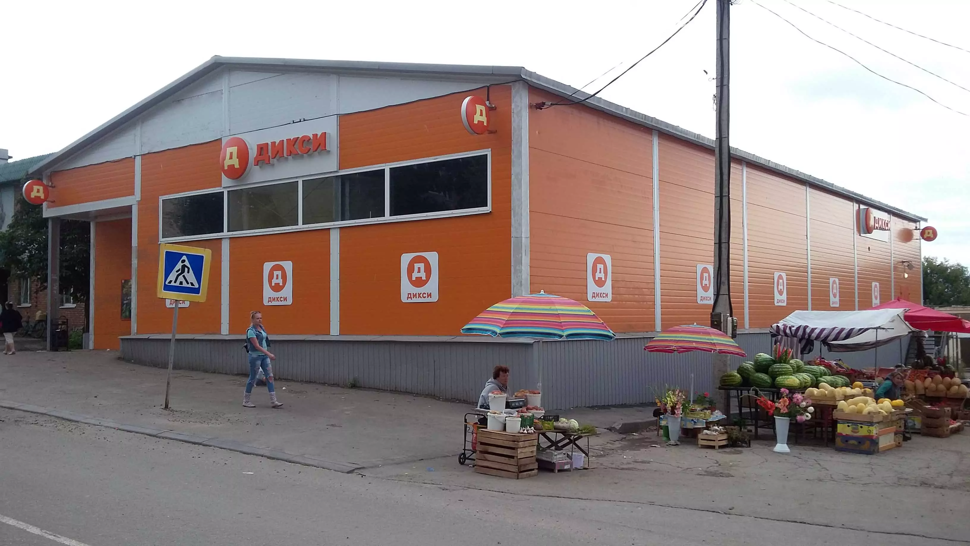 94. Prefabricated supermarket DIKSI 24 х 36 х 4 in Tula, Russia
