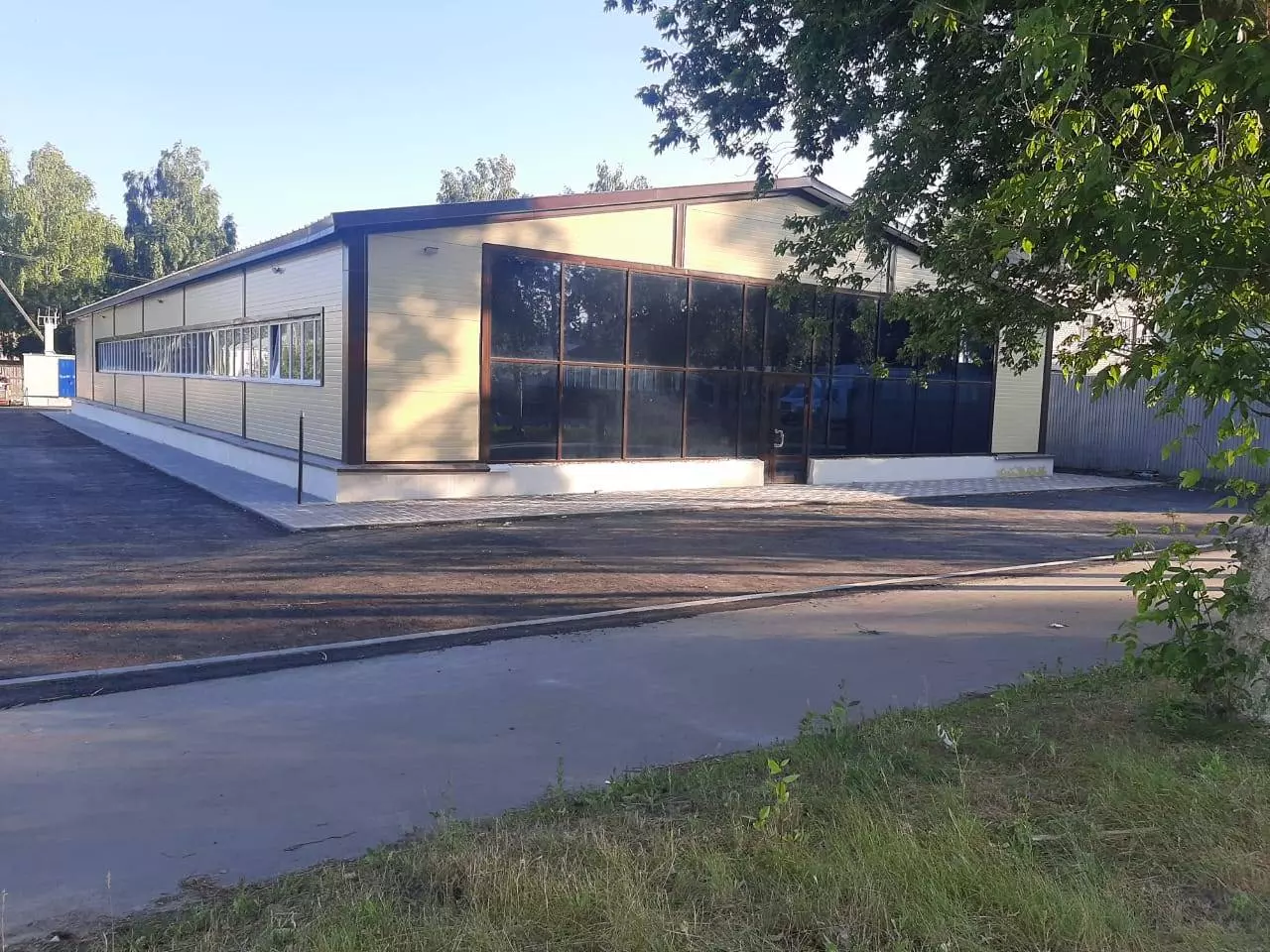 Tula plant PK Vesta announces an order for a pre-fabricated supermarket with warehouse 18W x 36L x 3H (clean inside) in Ryazan, Russia