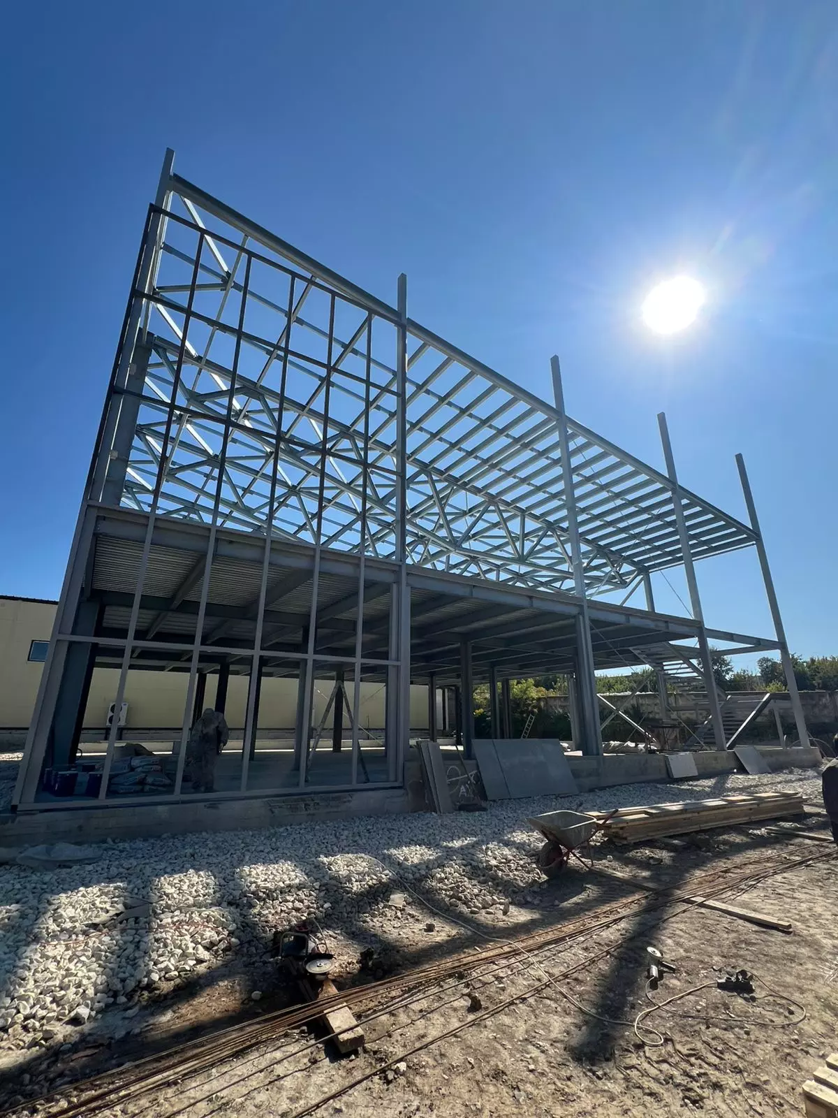 PK Vesta announces an order for a pre-engineered two-story office 24W x 24L x 4/3H in Tula, Russia